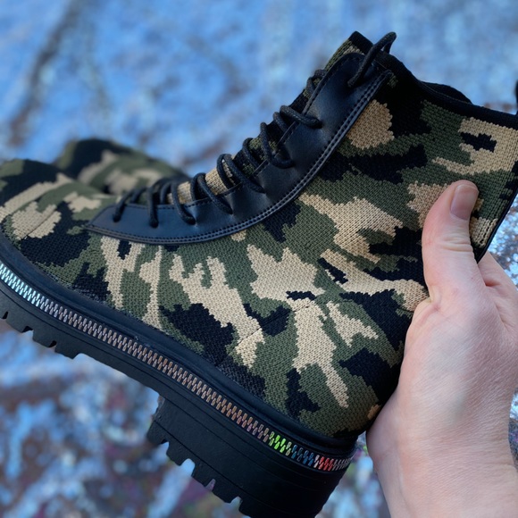 Alexis Bendel camo ankle combat boots - Picture 8 of 8